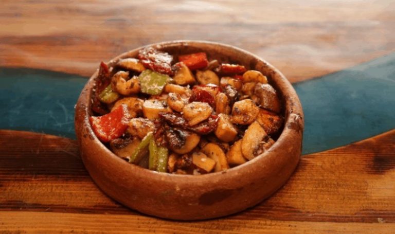 15 dakikada akşam yemeğine hazır… Nefis Karidesli Güveç Tarifi!  – Son dakika gastronomi haberleri