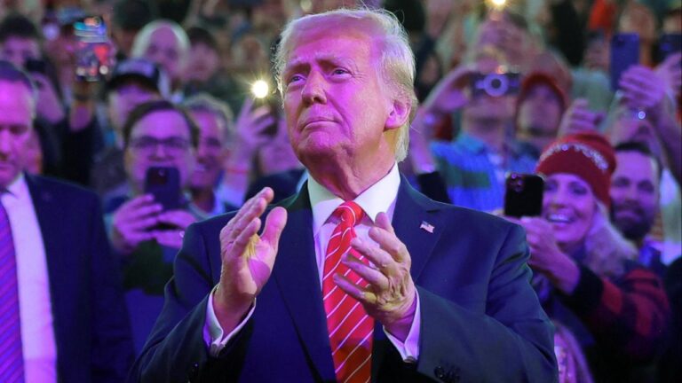 donald trump reu 2324123