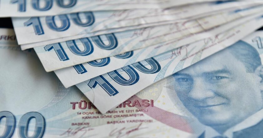 Emeklilik nedeniyle aile yardımının kesilmesi geriye doğru ödendi