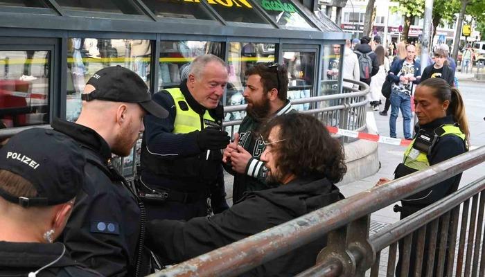 Hamburg’da tren istasyonunda "silah ve kesici alet" araması 1