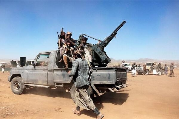 Yemen’deki Husiler: İsrail’deki Ben Gurion Havalimanı’nı balistik füze ile hedef aldık