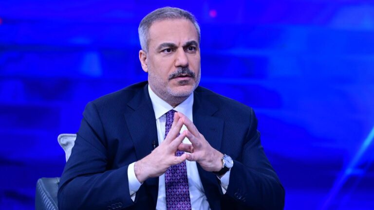 İran ile Amerika arasında bir anlaşmanın yapılması gerekiyor