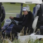 Trump, protestolar devam ederken İskoçya’da golf oynadı