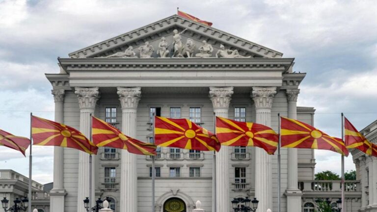 6890b124de416d36a62abfbb