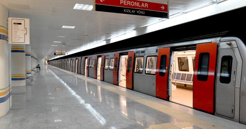 Ankara’da bazı metro istasyonları geçici olarak hizmete kapatıldı