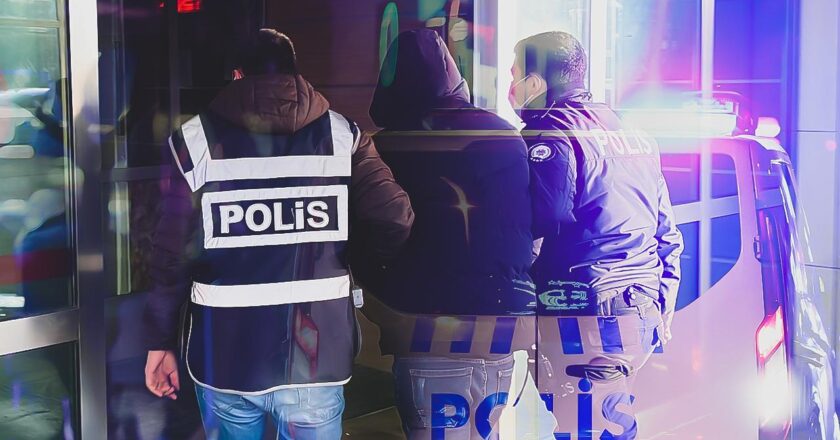 Konya'da uyuşturucu operasyonu: 4 gözaltı