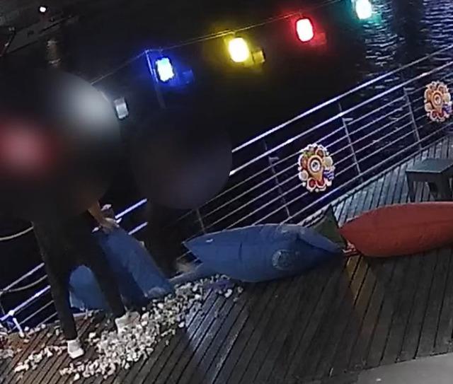 Belediye tarafından yönetilen kahveye zarar verdiler 3