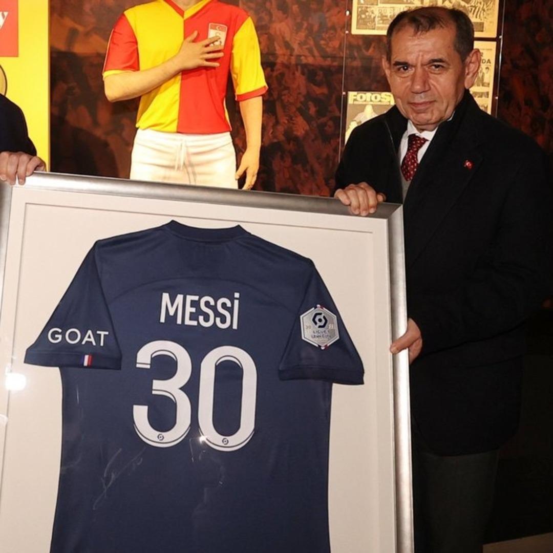 Galatasaray Başkanı Dursun Özbek'ten Lionel Messi açıklaması! Çıtayı çok yükseğe koyduk… 4
