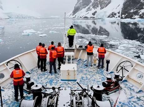 697863560d5f87cad2703200