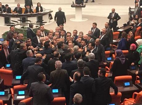 638ed19686b244404499c183